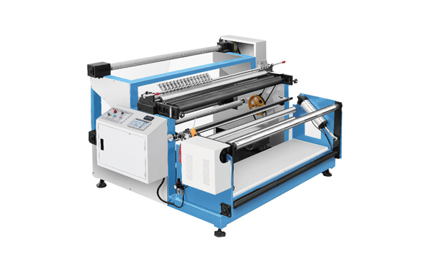 Non wovenslitting machine